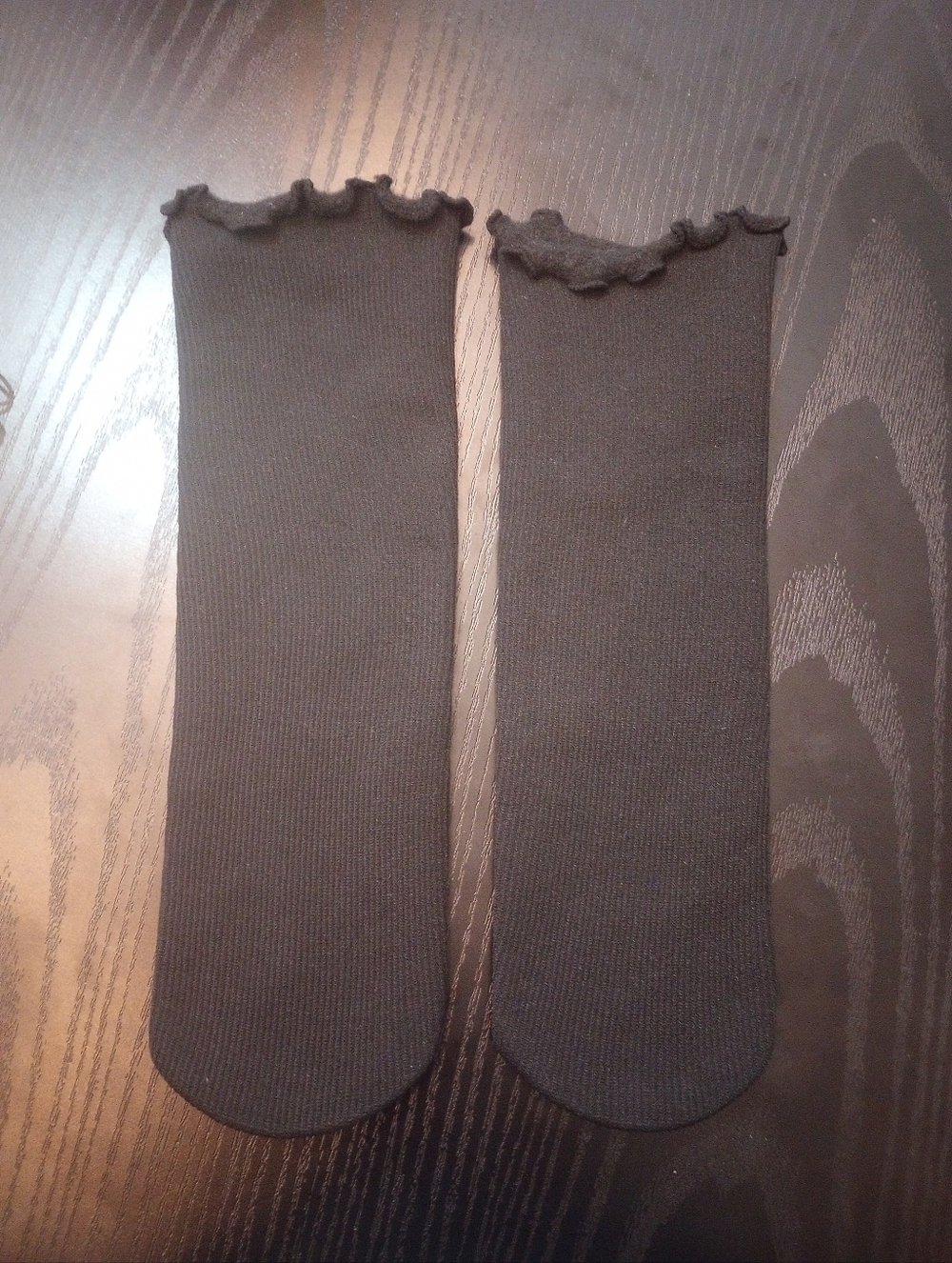 Black Fleece-lined Ruffle Trim Mid-calf Socks